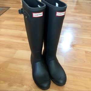 Hunter Matte Black Rain Boots